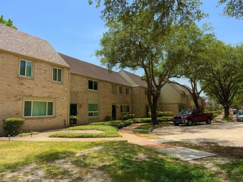 Photo of 2130 Greenbriar Colony Drive #2130, Houston, TX 77032 (MLS # 35940442)
