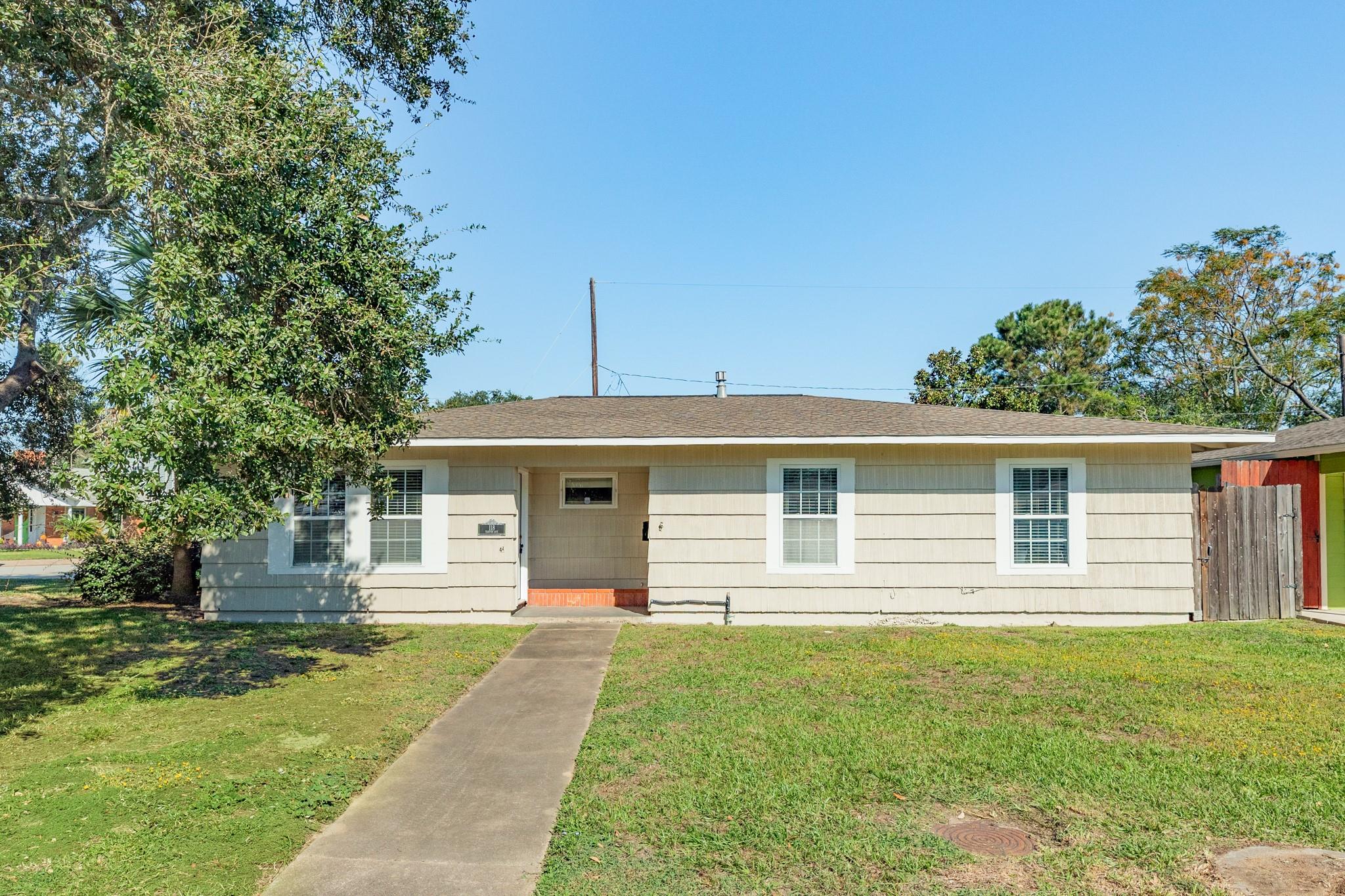 118 Tarpon Avenue