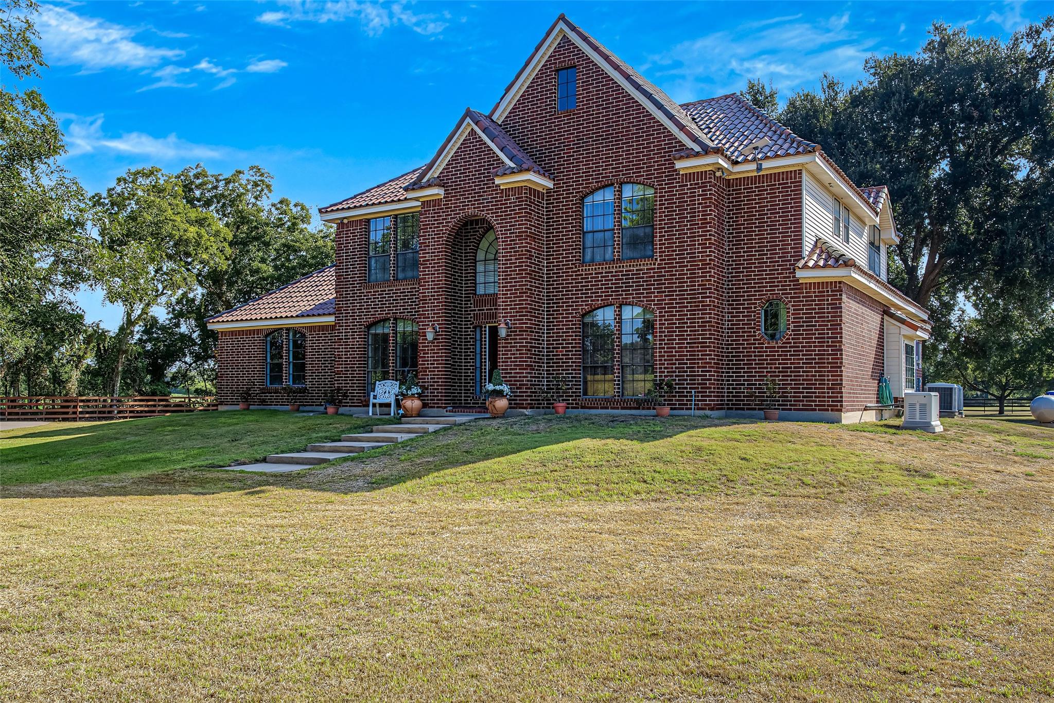 1345 Peach Ridge Road