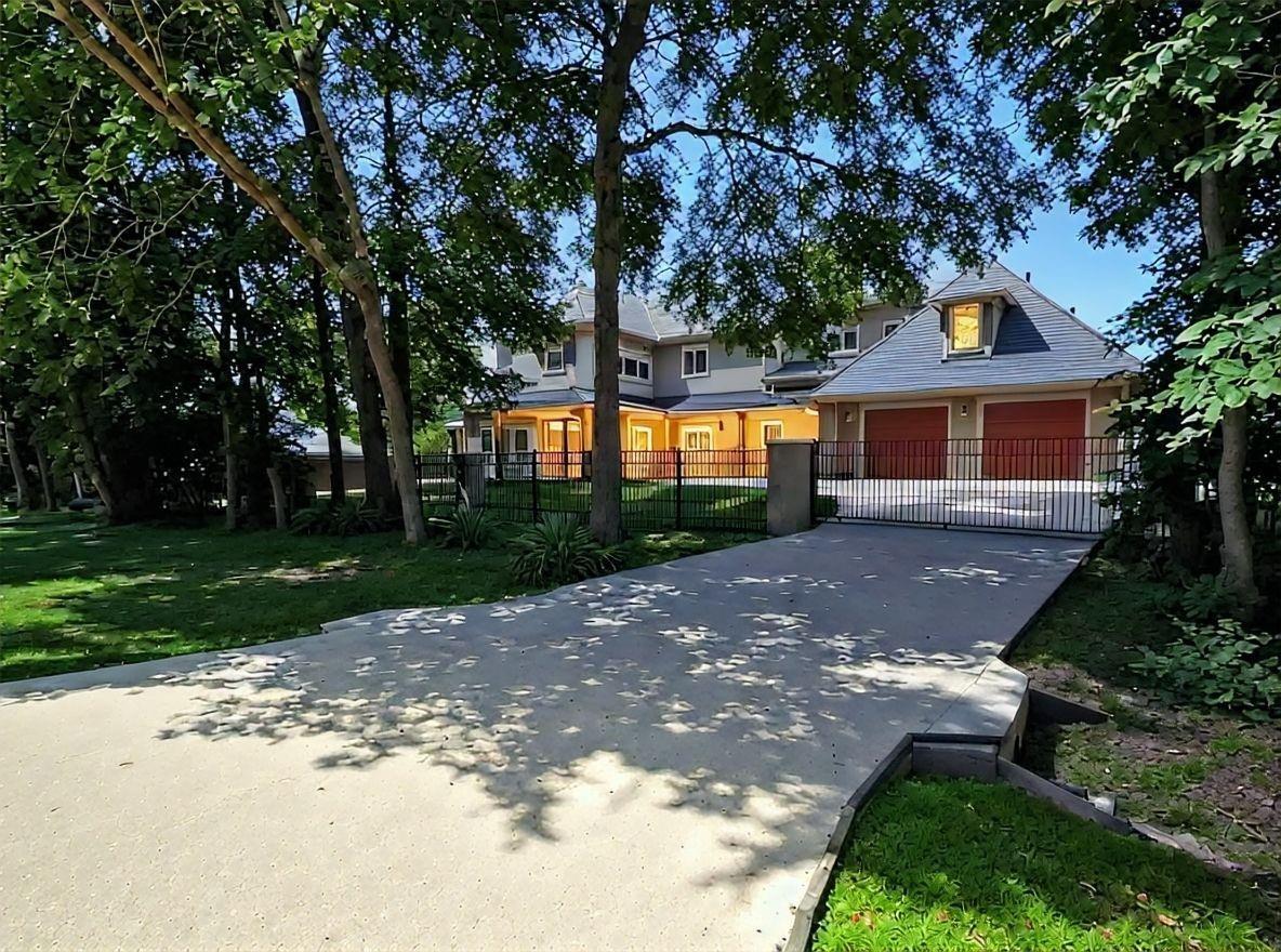 2401 Conastoga Court