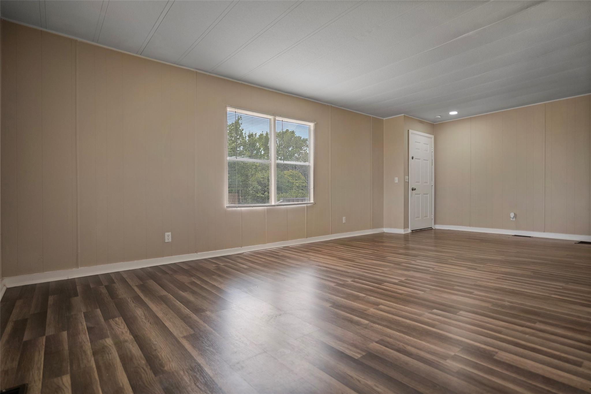 1202 Willow Lane