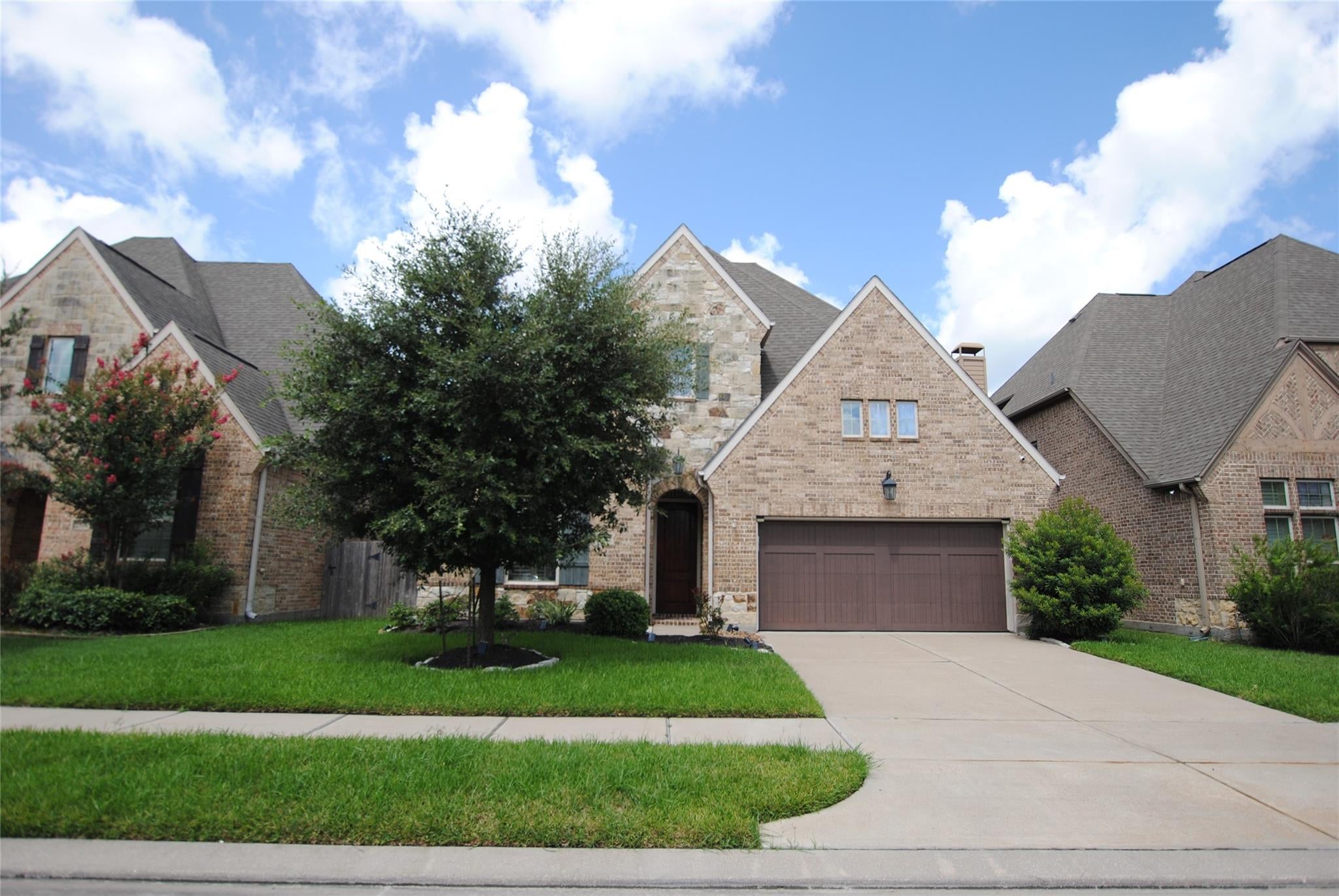 2032 Arrowood Glen Drive