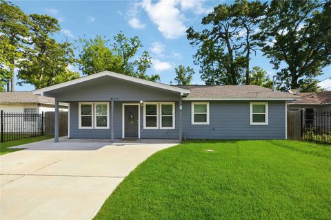 Photo of 8129 Linda Vista Road, Houston, TX 77028 (MLS # 28640323)