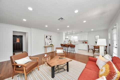 Photo of 9606 Rockhurst Drive, Houston, TX 77080 (MLS # 40102678)