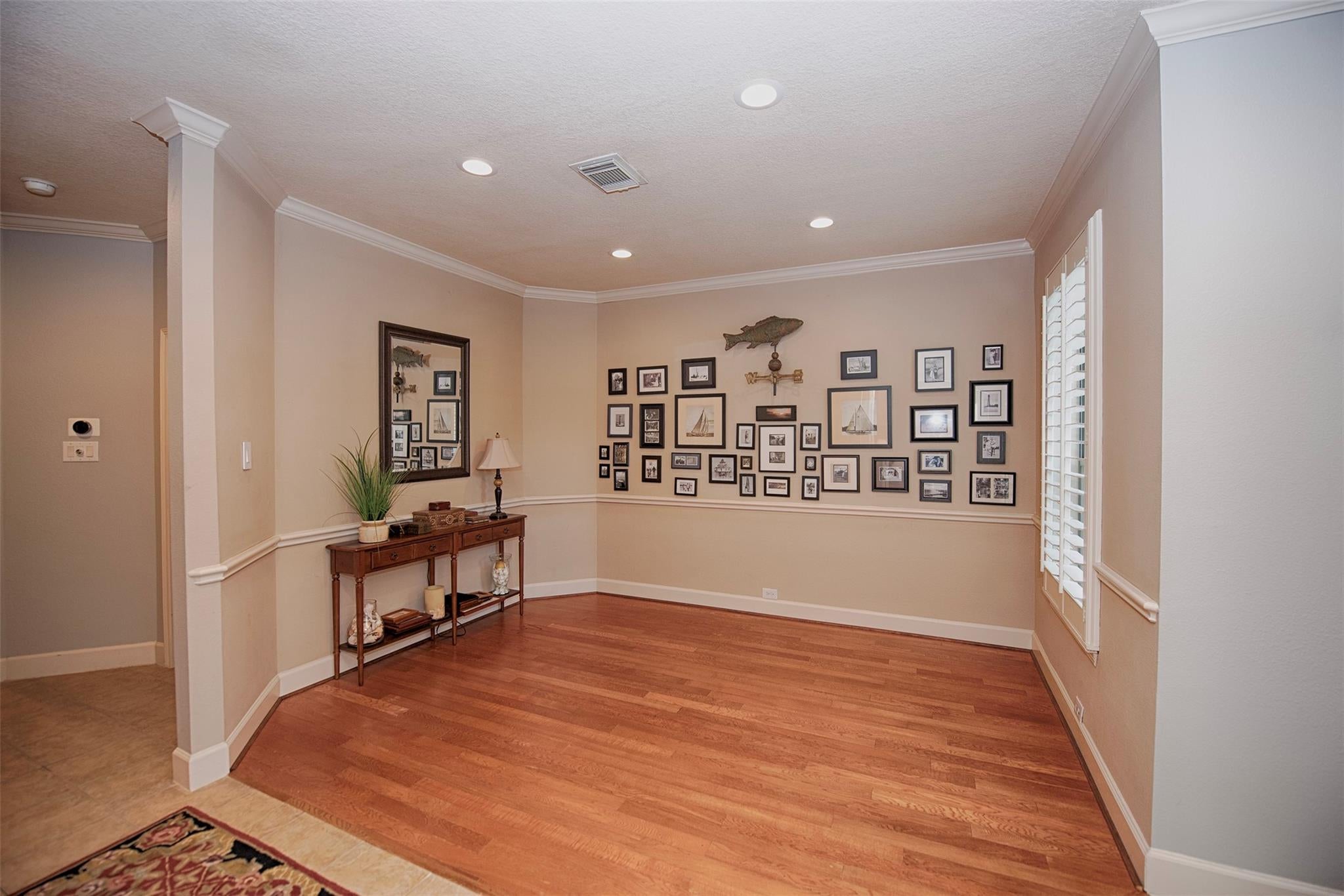 2402 Clippers Square