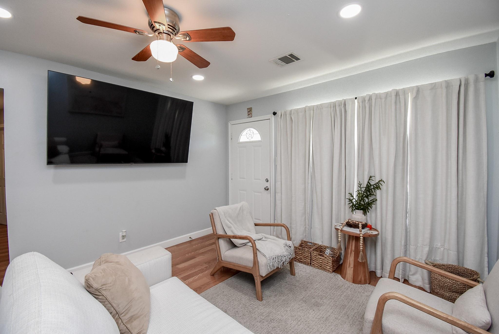 2605 Rosemead Drive
