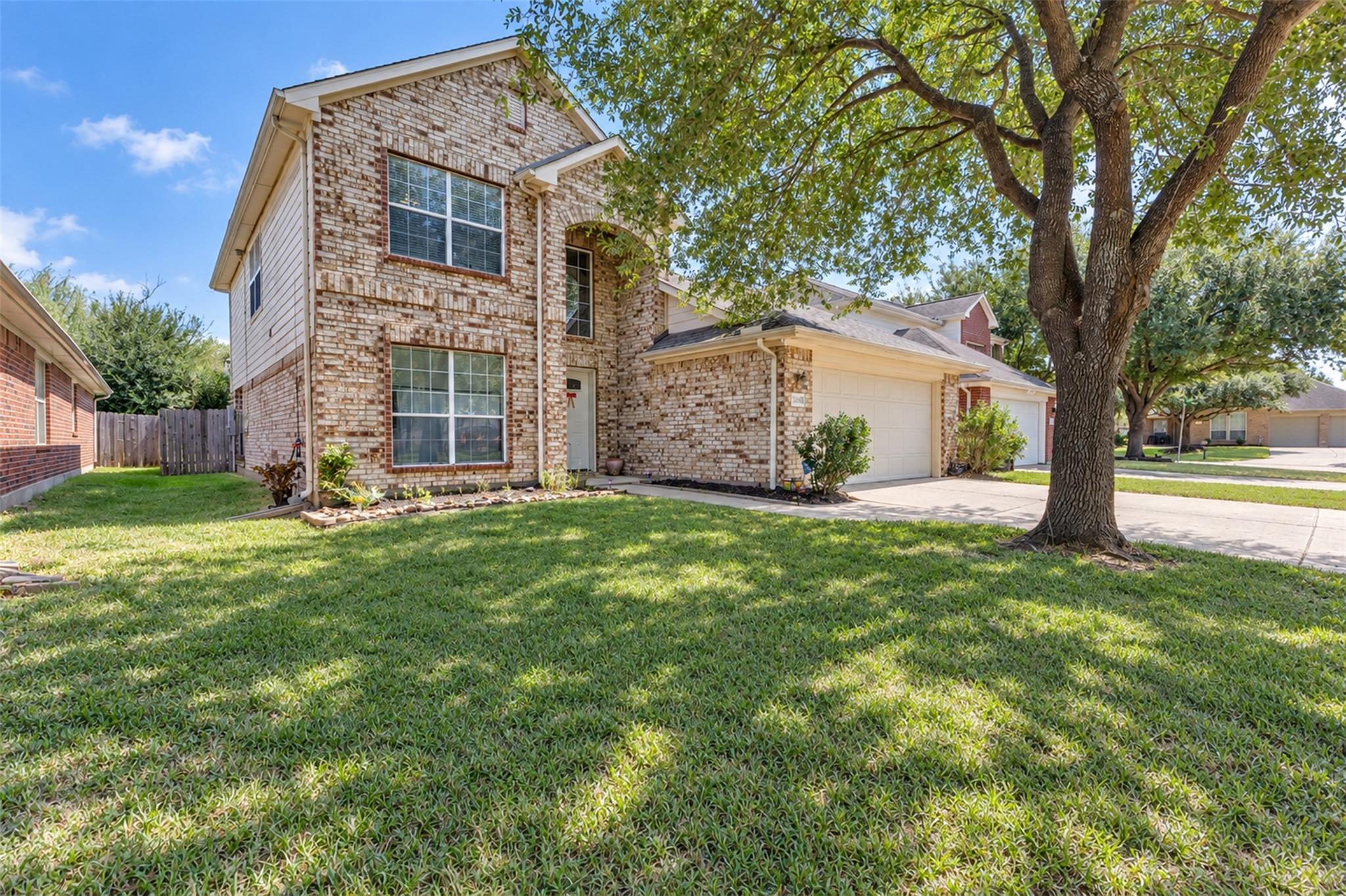 21926 Gold Leaf Trail