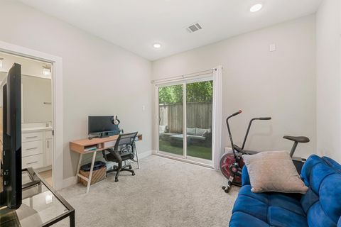 Tiny photo for 707 Apogee Trail, Houston, TX 77022 (MLS # 16193537)