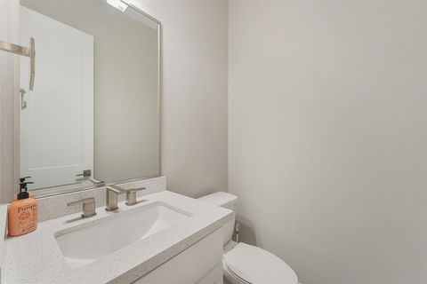 Tiny photo for 707 Apogee Trail, Houston, TX 77022 (MLS # 16193537)