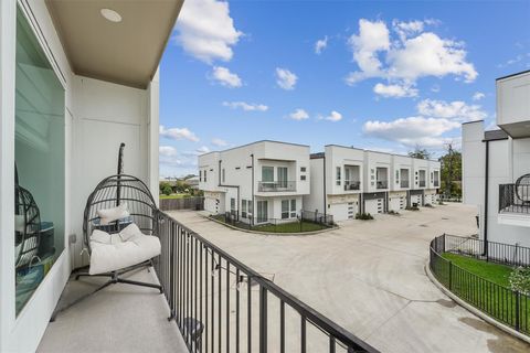 Tiny photo for 707 Apogee Trail, Houston, TX 77022 (MLS # 16193537)