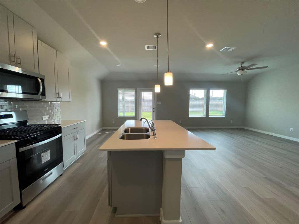 Photo of 6406 Brazos Trail Drive, Richmond, TX 77469 (MLS # 47342145)