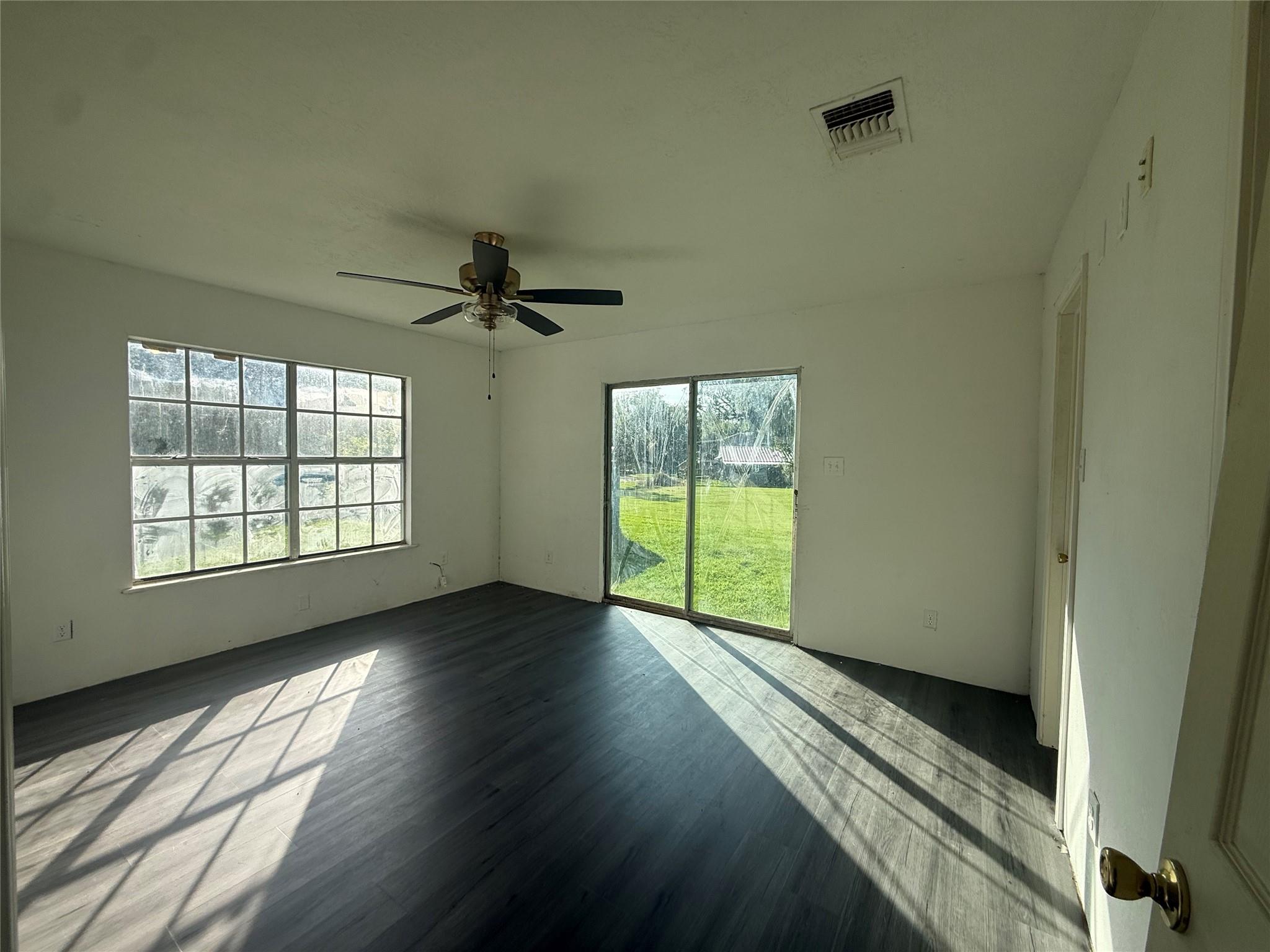 292 Manila Drive