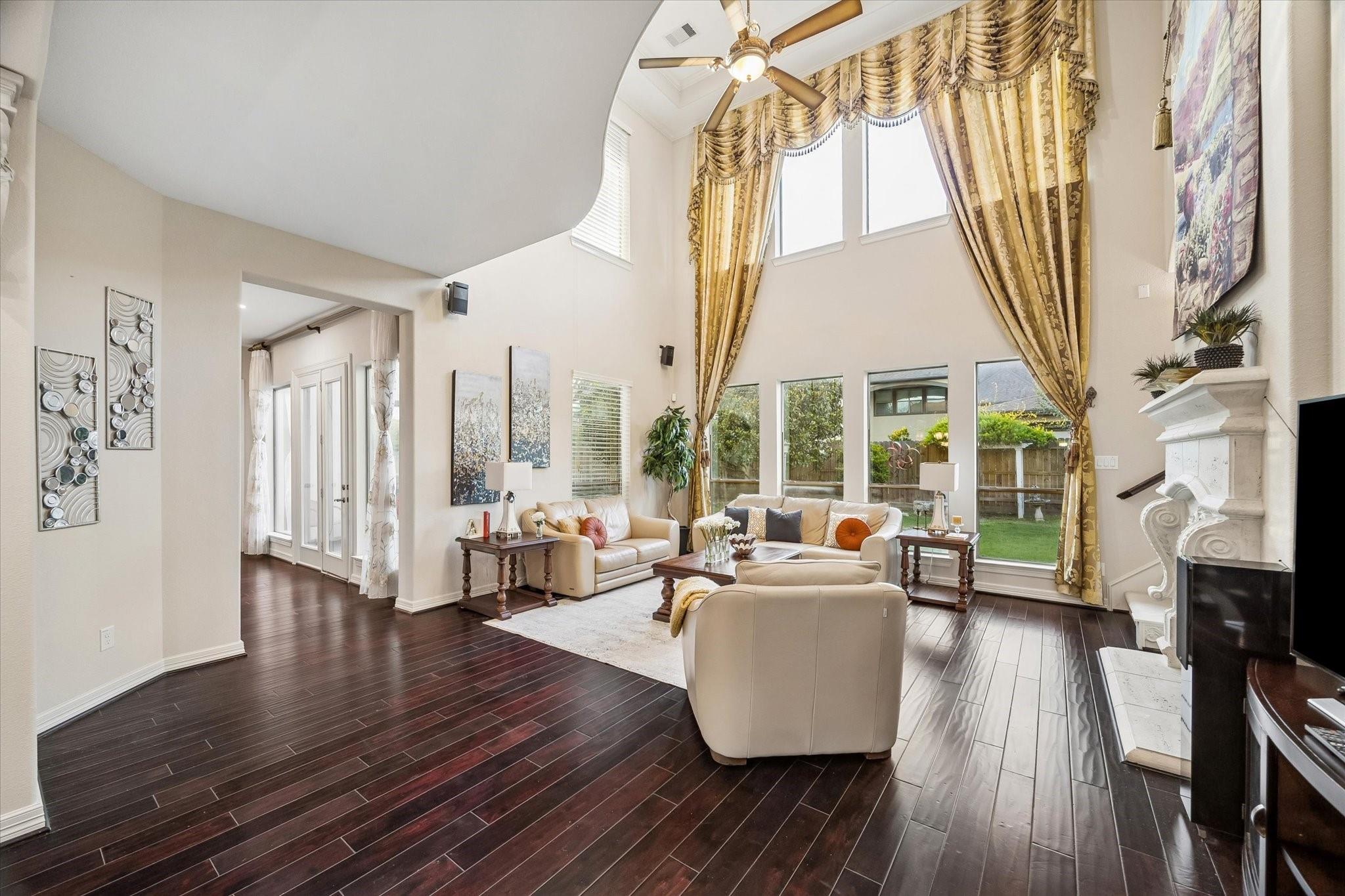 2915 Sentry Oak Way, Sugar Land, TX, 77479, USA, 5 Bedrooms Bedrooms, ,5 BathroomsBathrooms,Residential,Active,2915 Sentry Oak Way,60451174
