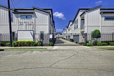 Photo of 659 Press St St, Houston, TX 77020 (MLS # 3169984)