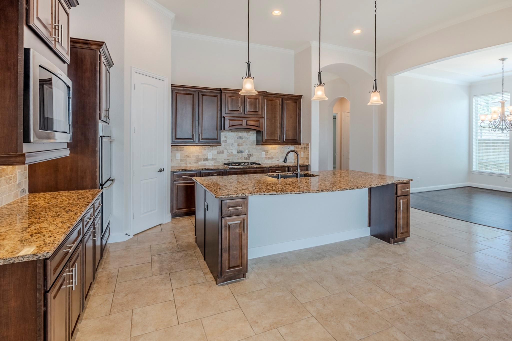 9319 Taylor Cliff Lane