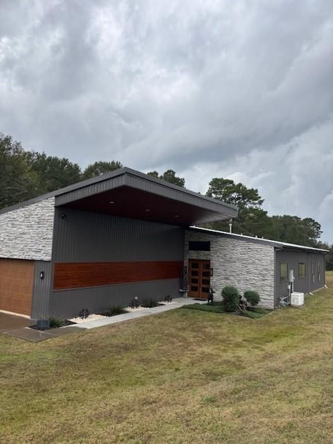 Photo of 80 Ellisor Road, Huntsville, TX 77320 (MLS # 16587854)