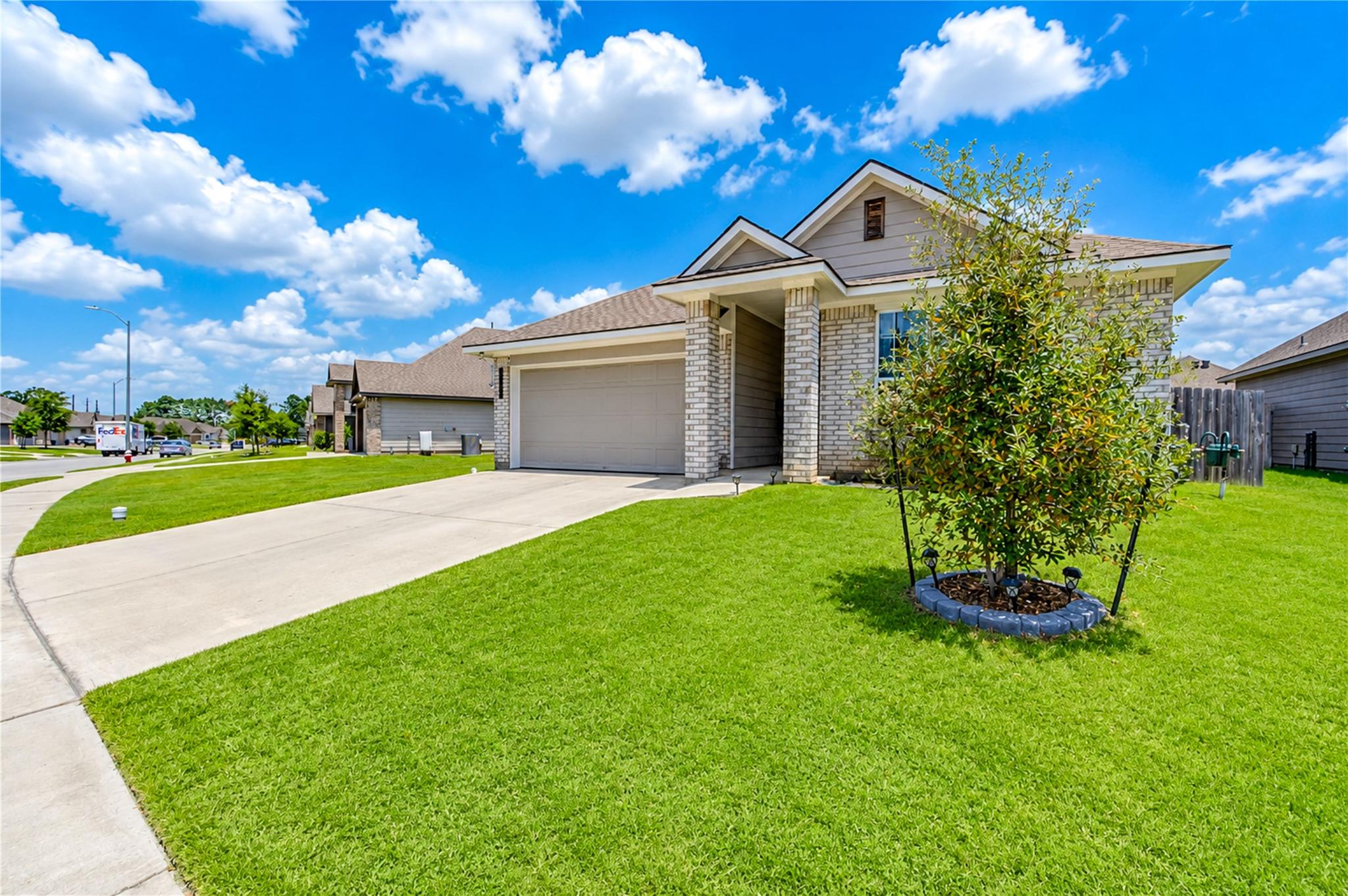 1006 Bending Trail Drive Drive