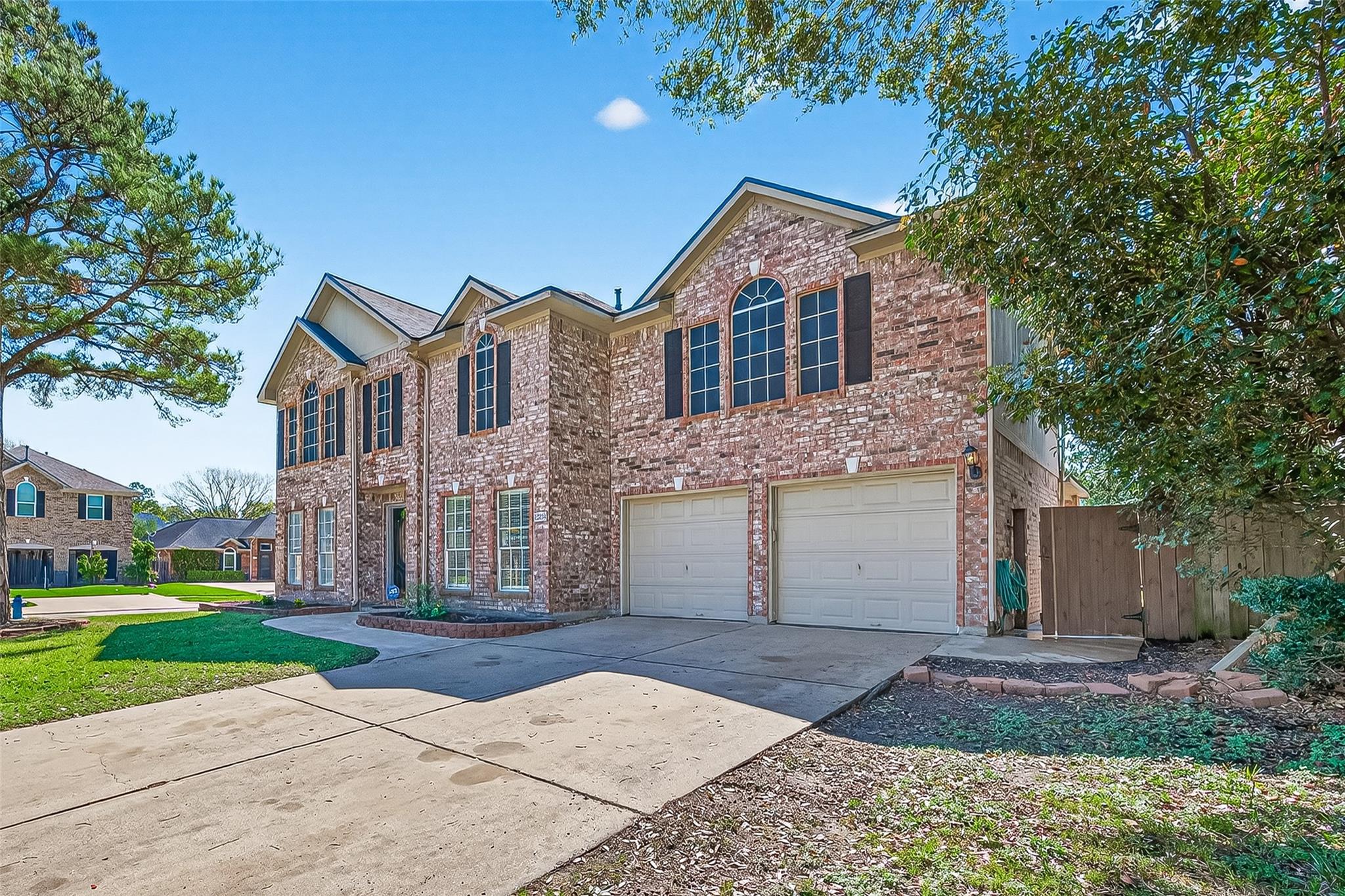 23203 Diamond Knoll Court