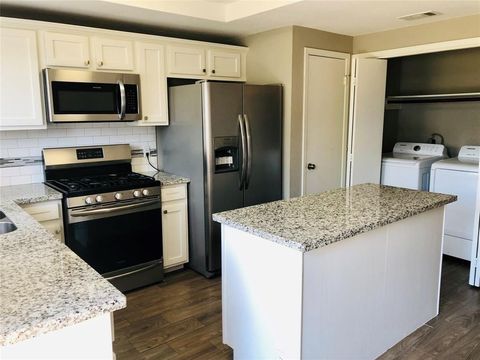 Photo of 2810 Grants Lake Boulevard #905, Sugar Land, TX 77479 (MLS # 16523312) Photo of 2810 Grants Lake Boulevard #905, Sugar Land, TX 77479 (MLS # 16523312)