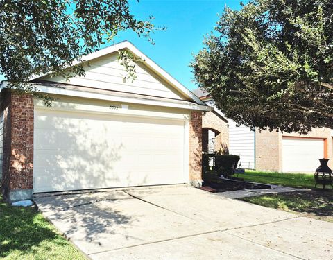 Photo of 8302 Obsidian Court, Rosharon, TX 77583 (MLS # 31139138)