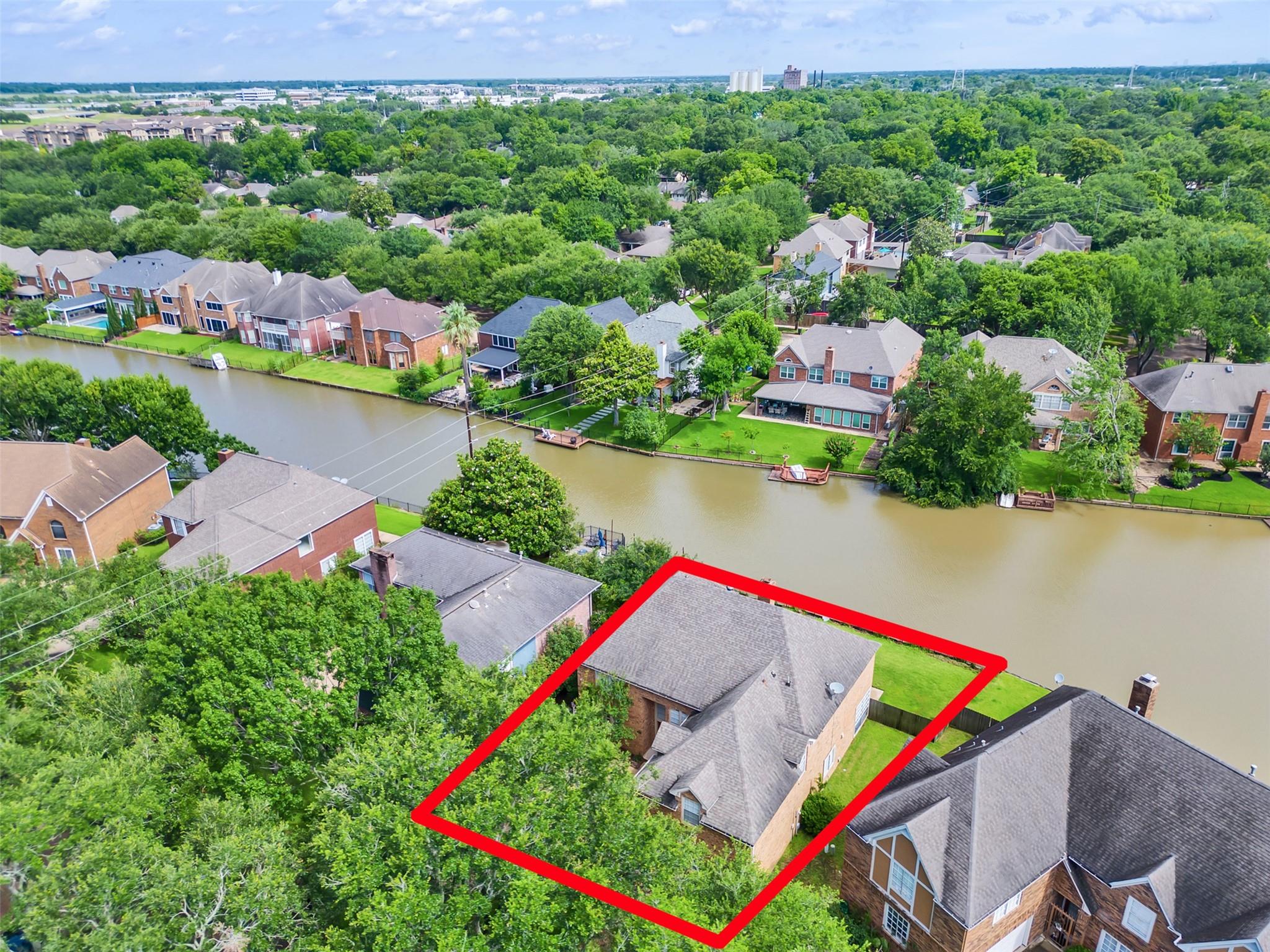 1127 Gloria Court