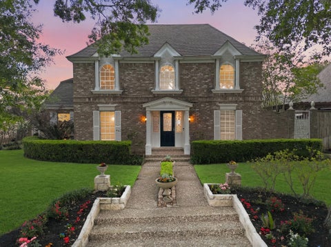 Photo of 15814 Fleetwood Oaks Drive, Houston, TX 77079 (MLS # 43090423)