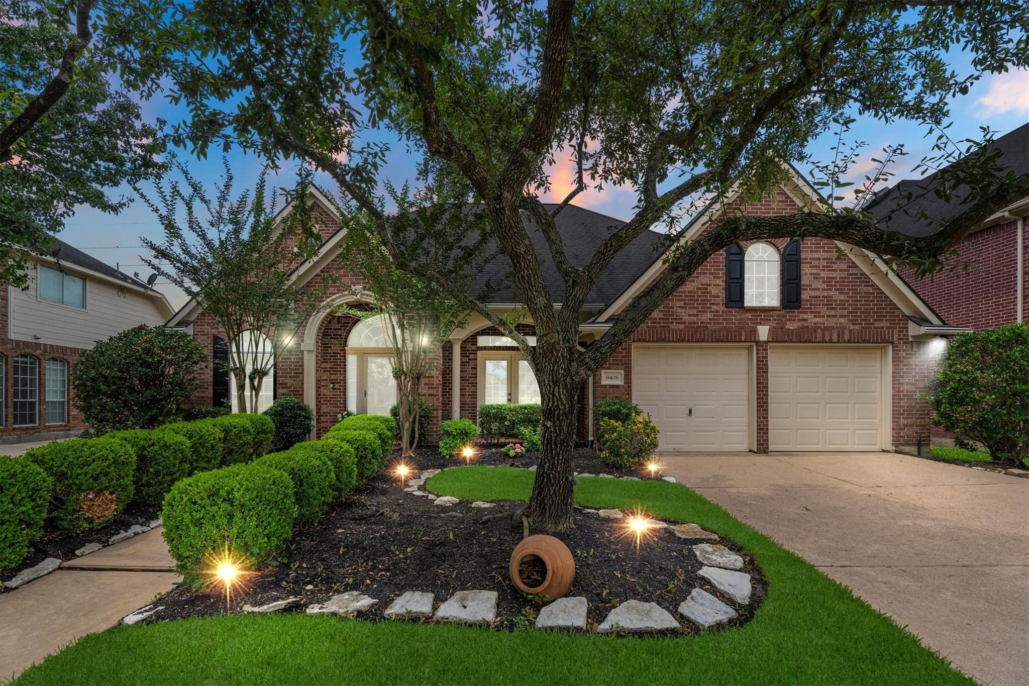 9406 Lochflora Drive