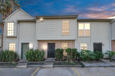 Photo of 12667 Windsor Village Drive, Houston, TX 77071 (MLS # 27586481)