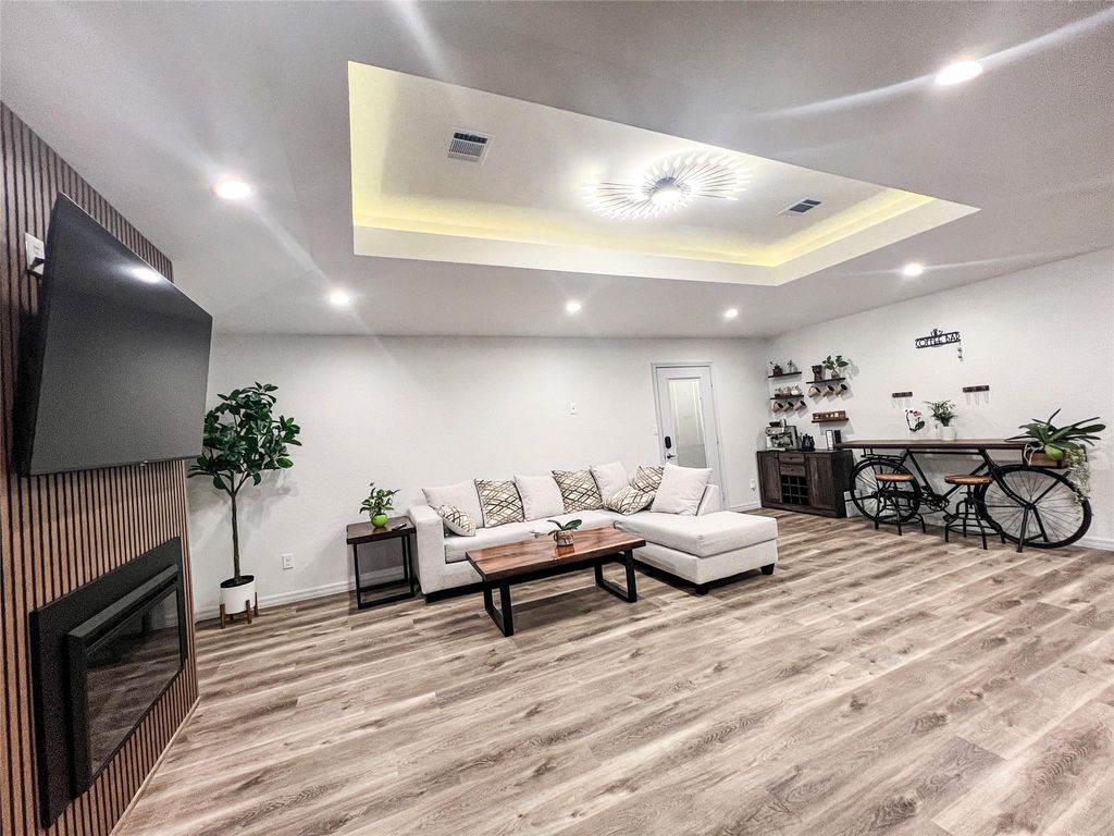 Photo of 11507 Willwood Drive, Houston, TX 77072 (MLS # 82202557)