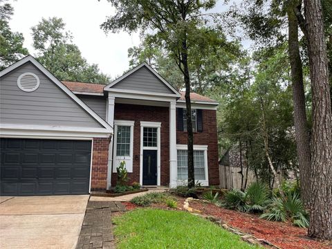 Photo of 10 Summithill Place, The Woodlands, TX 77381 (MLS # 16490630)