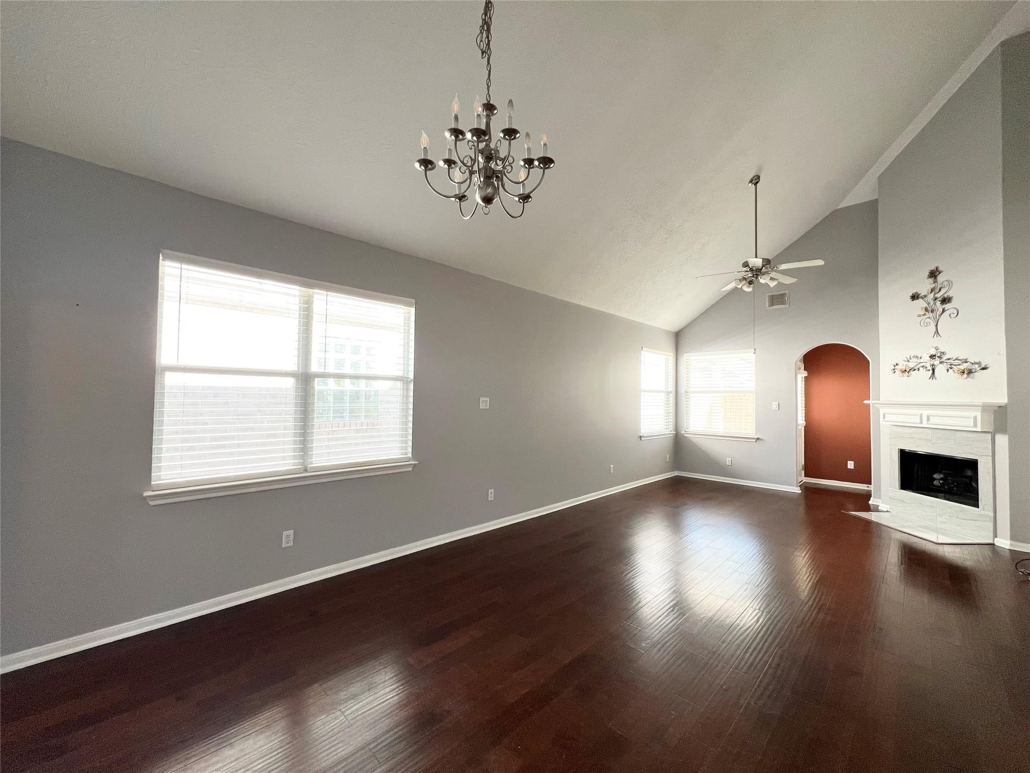15838 Collinsville Drive