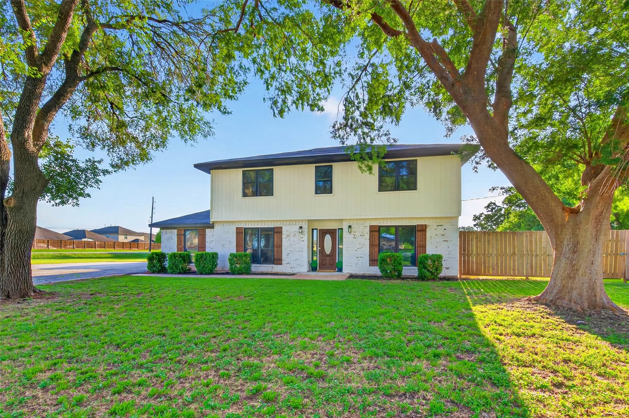 3811 Empress Lane