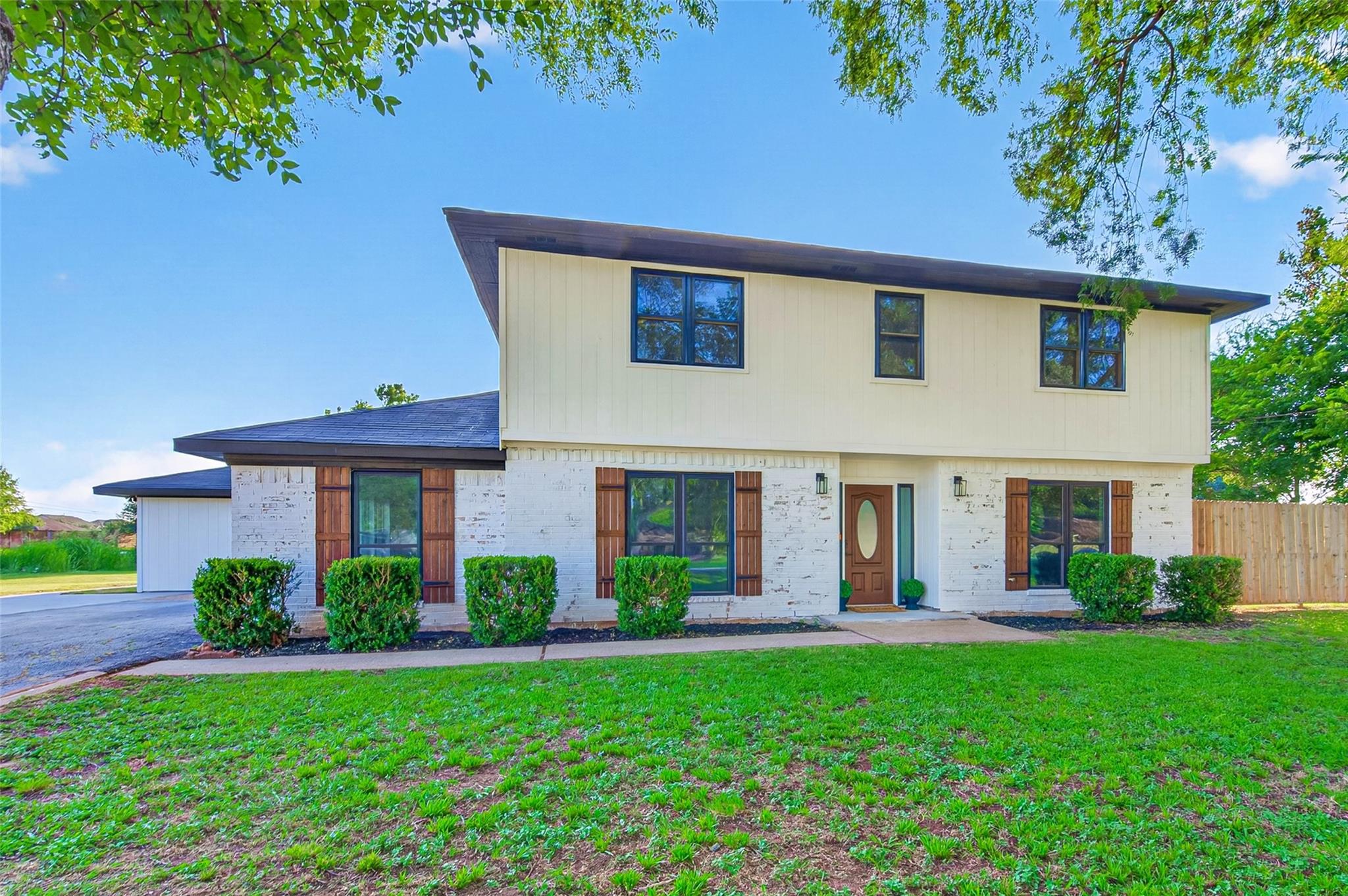 3811 Empress Lane