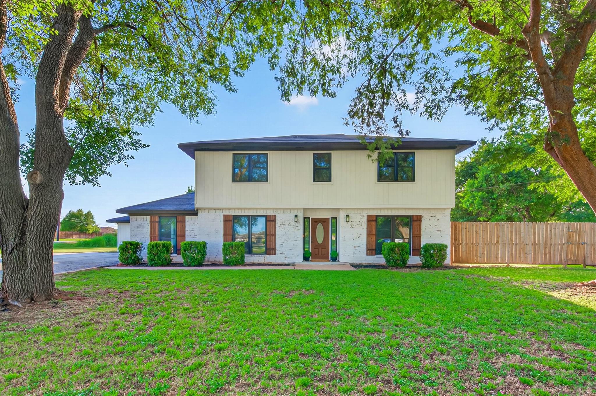 3811 Empress Lane