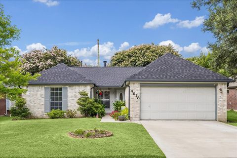 Photo of 4618 Kimball Drive DR, Pearland, TX 77584 (MLS # 85892675)