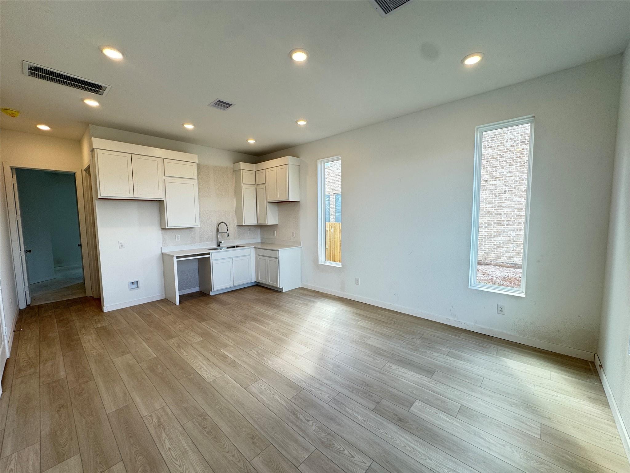 4207 Eagle Pass Drive