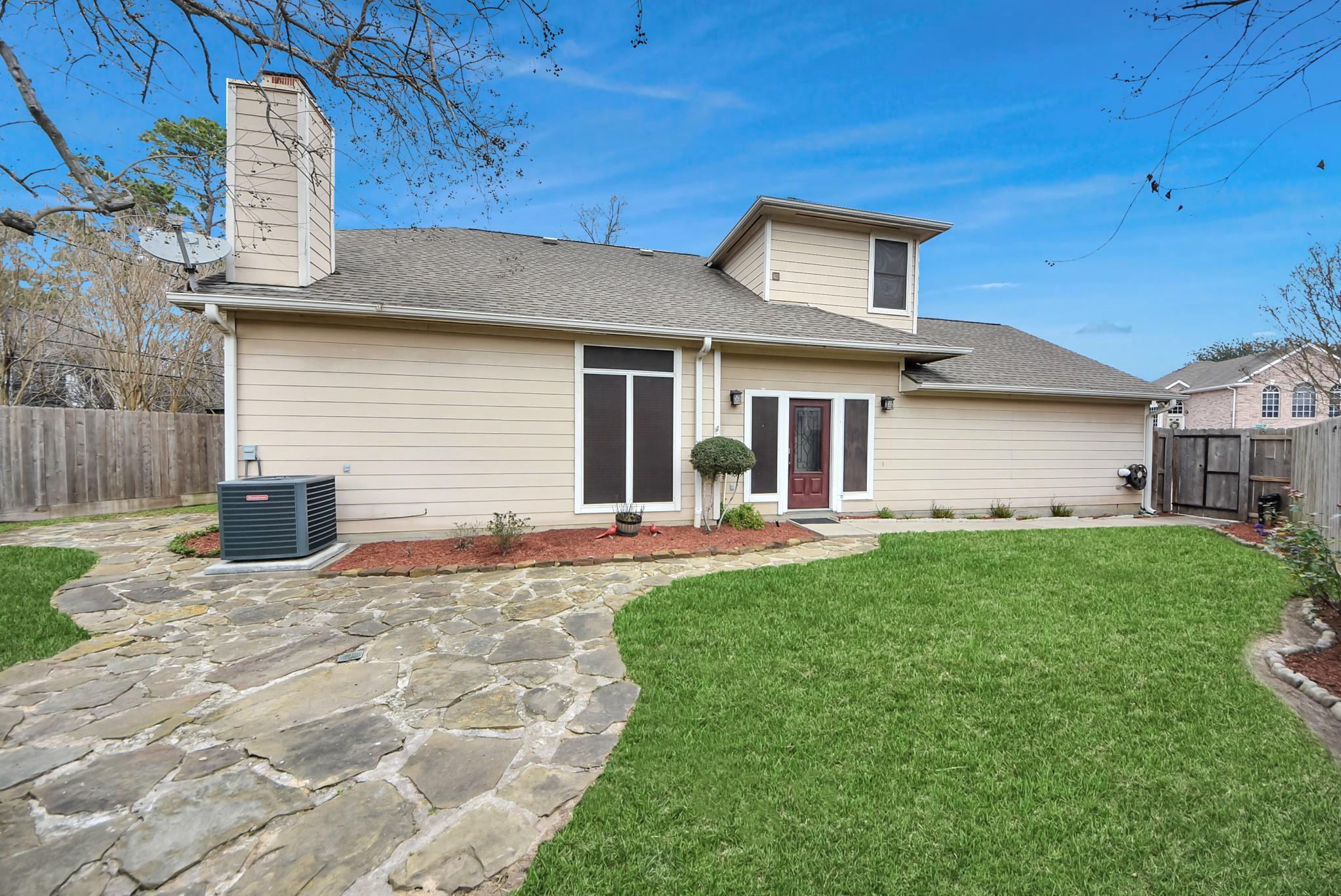 18963 Candlelight Crescent Road