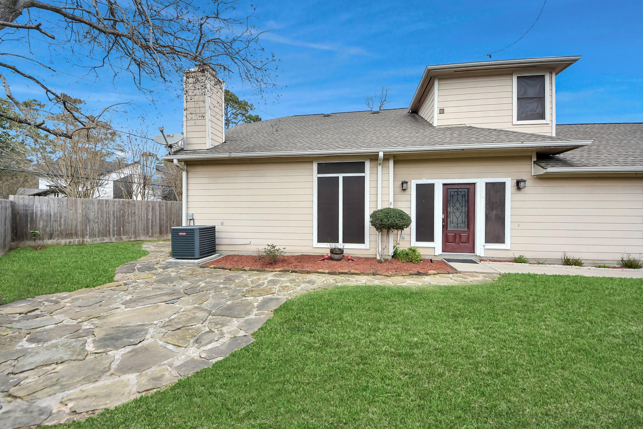 18963 Candlelight Crescent Road