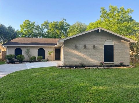 Homes For Sale - 2107 Fall Meadow Drive<br/> Fort Bend County, Missouri City, TX 77459