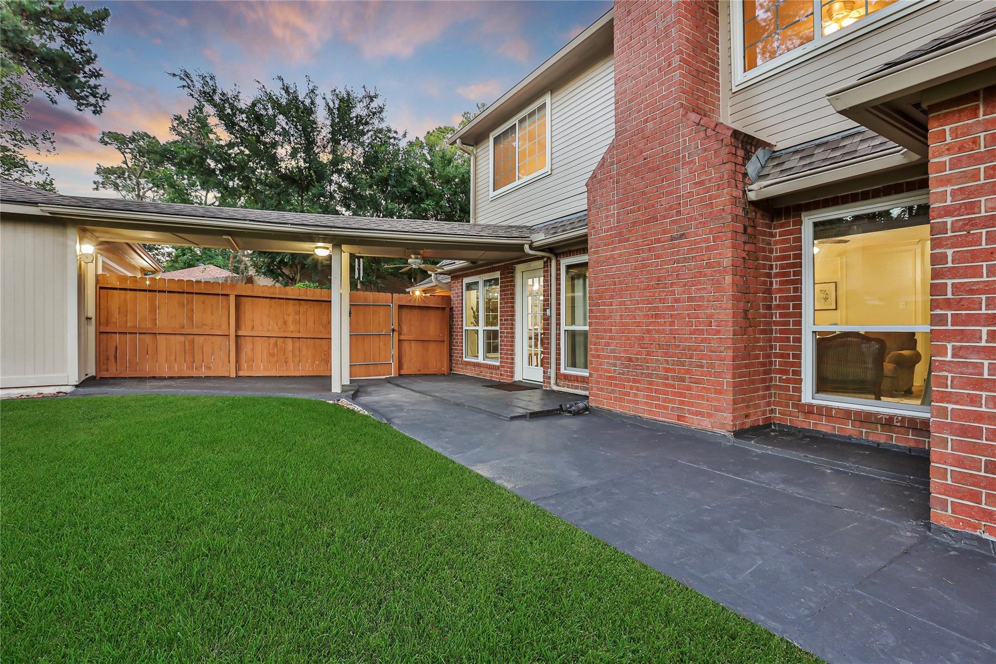 14 Twin Springs Place