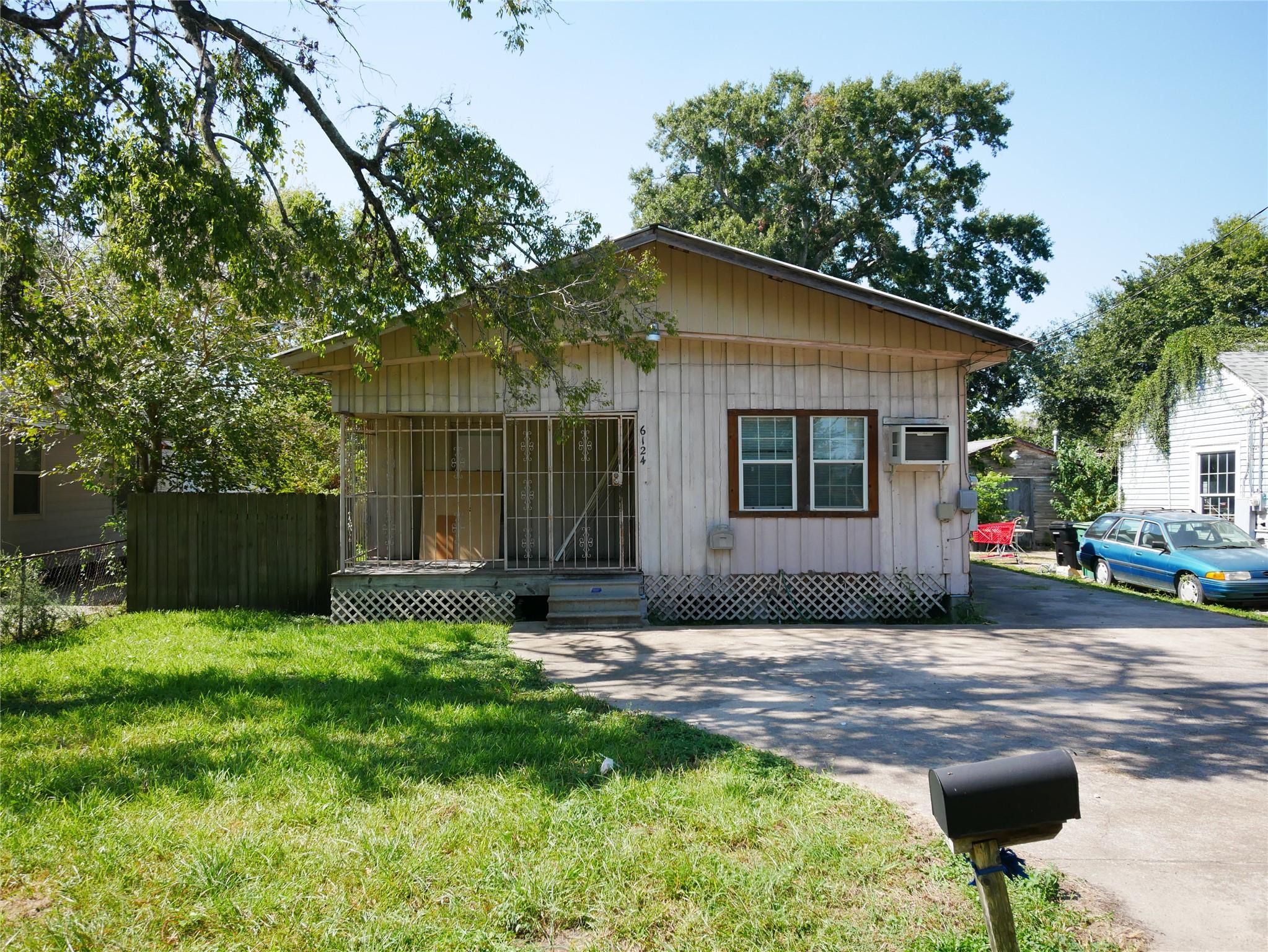 Houston, Texas 77021, United States, 3 Bedrooms Bedrooms, ,2 BathroomsBathrooms,Residential,Active,228398