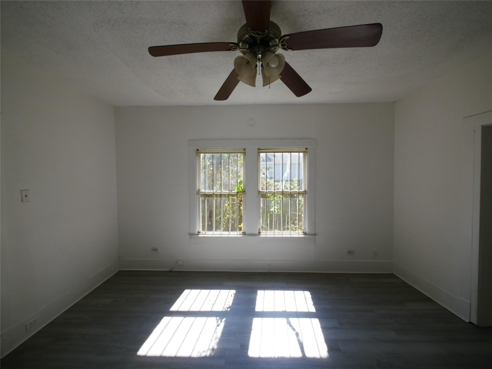 Houston, Texas 77021, United States, 3 Bedrooms Bedrooms, ,2 BathroomsBathrooms,Residential,Active,228398