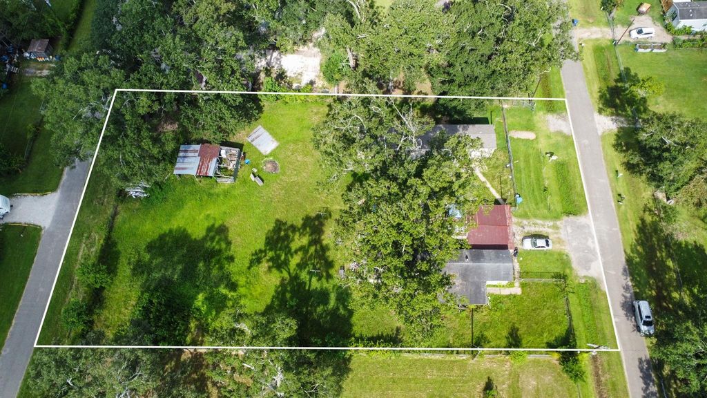 Photo of 27546 Spanish Oaks Drive, New Caney, TX 77357 (MLS # 88155175)