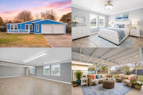 Photo of 105 Pompano Avenue, Galveston, TX 77550 (MLS # 69663583)