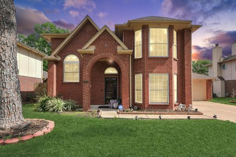Homes For Sale - 16506 Crossfield Drive<br/> Houston, TX 77095