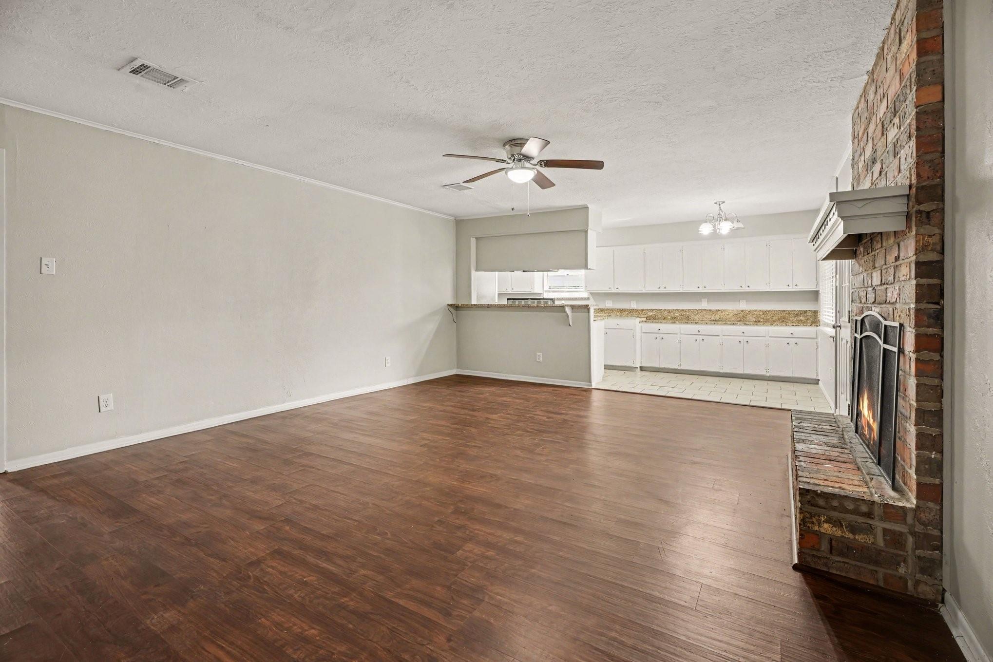 2602 Henderson Lane