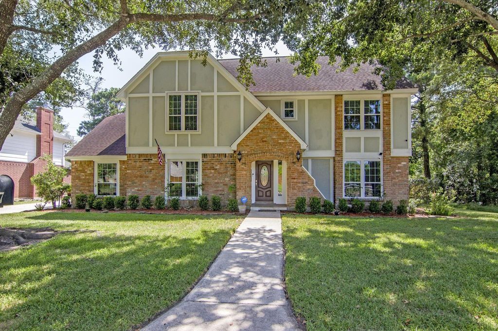 Photo of 20727 Atascocita Shores Drive, Houston, TX 77346 (MLS # 23835009)