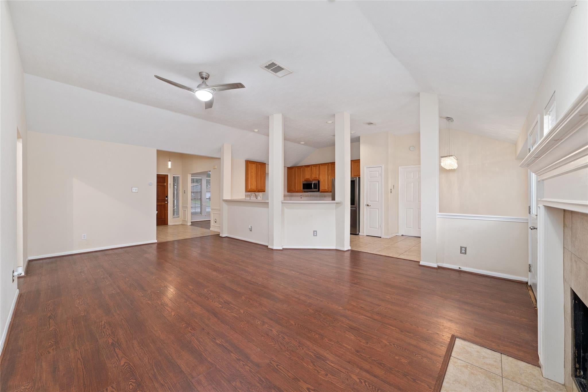 1535 Freeman Avenue