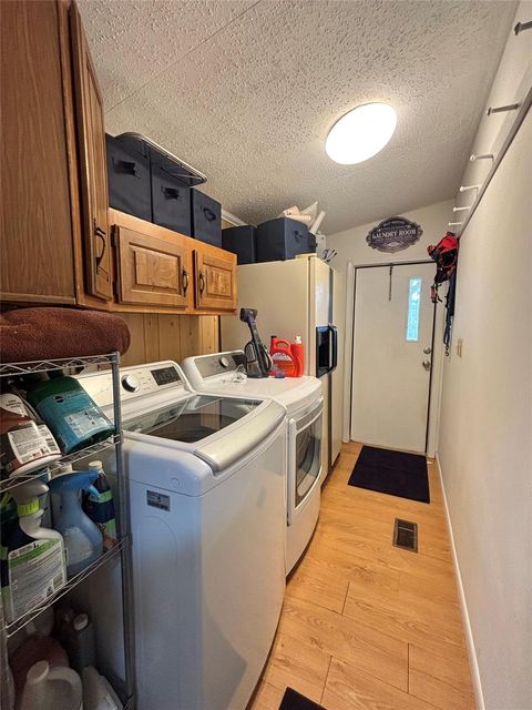 Tiny photo for 908 N Pitzer Street, Colmesneil, TX 75938 (MLS # 80303245)