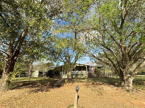 Tiny photo for 908 N Pitzer Street, Colmesneil, TX 75938 (MLS # 80303245)